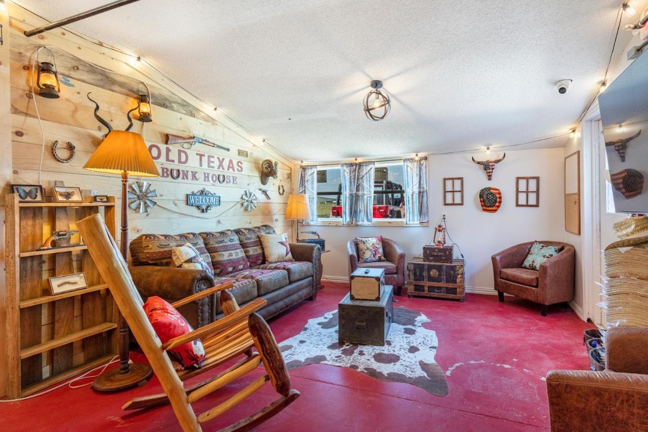 بيت شباب Old Texas Bunkhouse Wills Point المظهر الخارجي الصورة